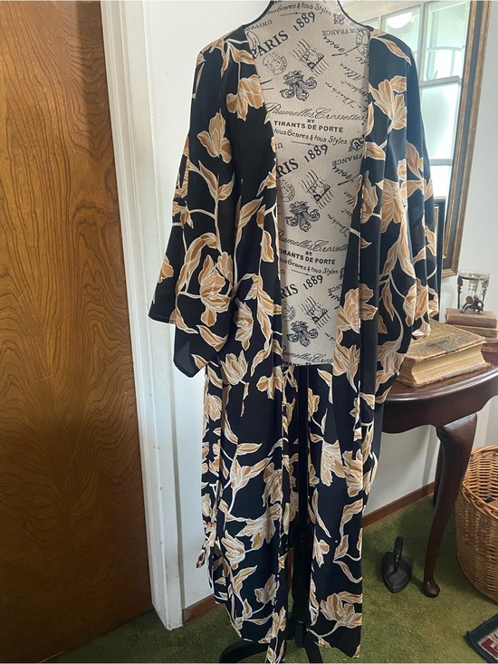 Other - Black Floral Kimono Cardigan with Beige Blooms